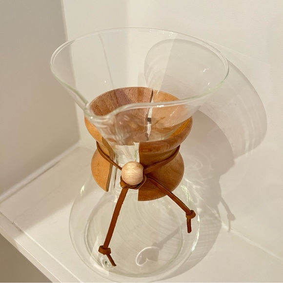 Chemex 10 Cup Classic Coffeemaker - Picture 6 of 6